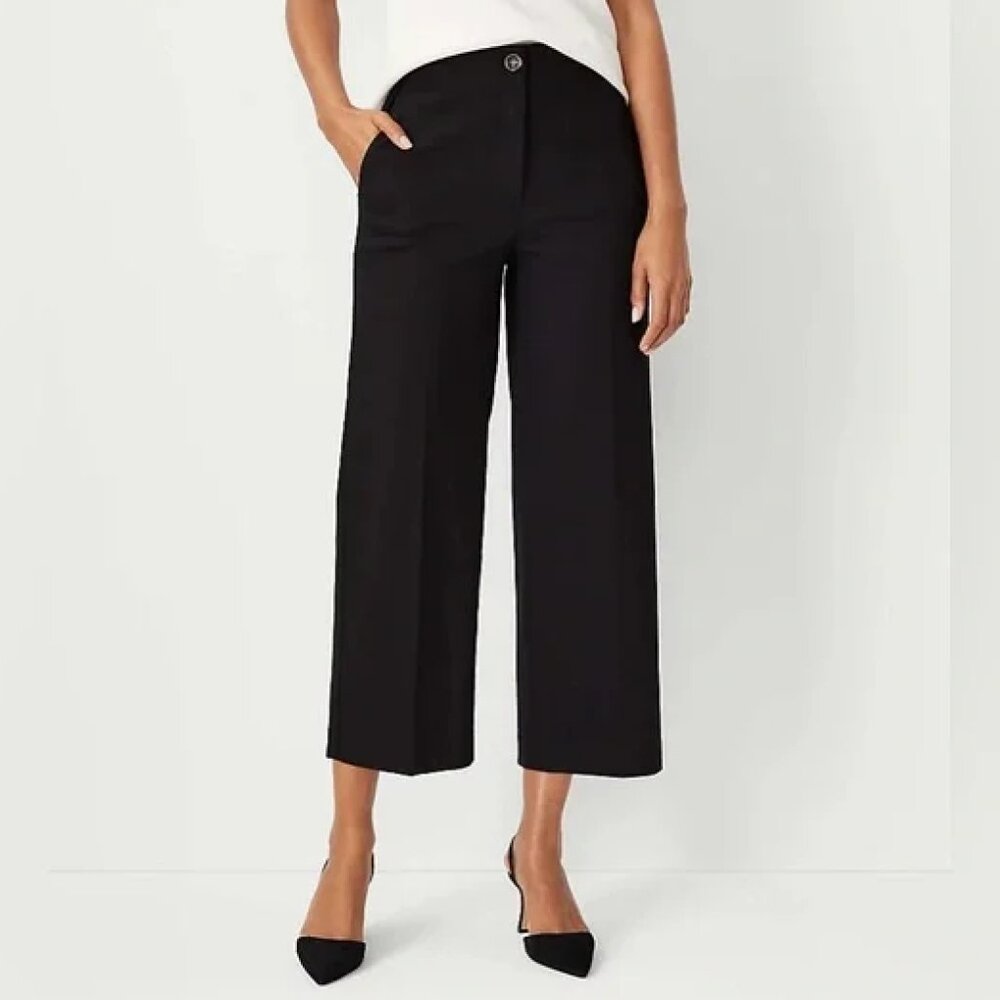 Ann Taylor Black Stretch Cotton Wide Leg Crop Pant, Size 4 Petite
